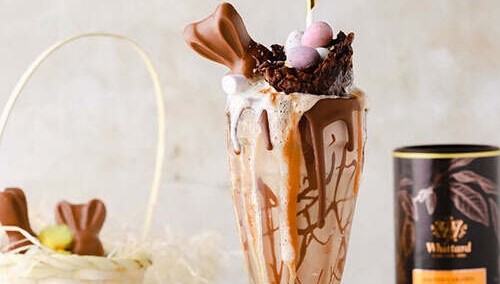 Domácí milkshake se slaným karamelem