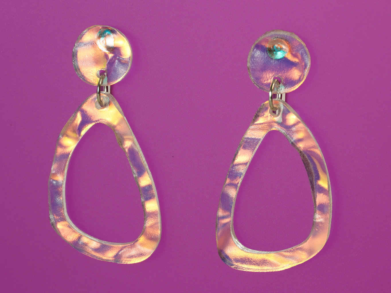 Oblázky iridescentní