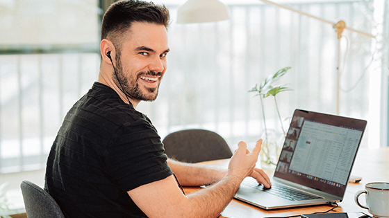 Irodaberendezési ötletek: Hogyan érezzük magunkat benne igazán jól?