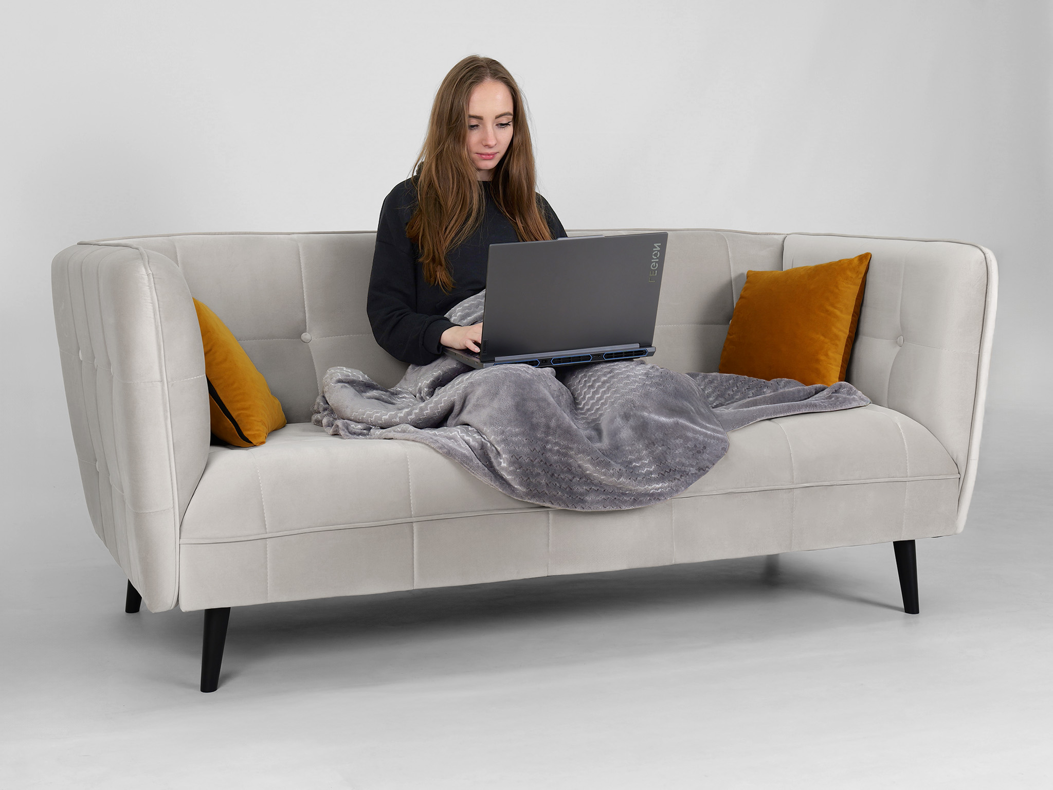 Wilsondo CASTELLO III kanapé - szürke