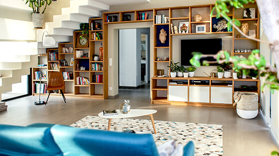 Mobilier încorporat vs. mobilier clasic: avantaje și dezavantaje