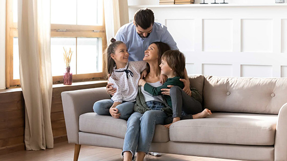 Cum să prelungești durata de viață a canapelei cu obiceiuri simple