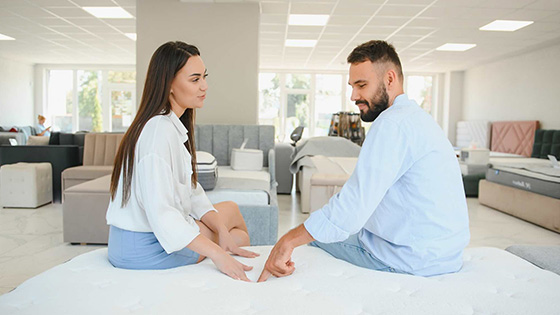 Cum să alegi un pat pentru cupluri cu obiceiuri de somn diferite