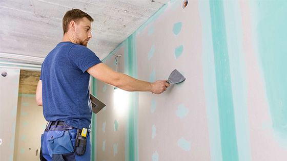 Ako správne naplánovať prerábku bytu – povolenia, oznámenia, priečky aj postup prác