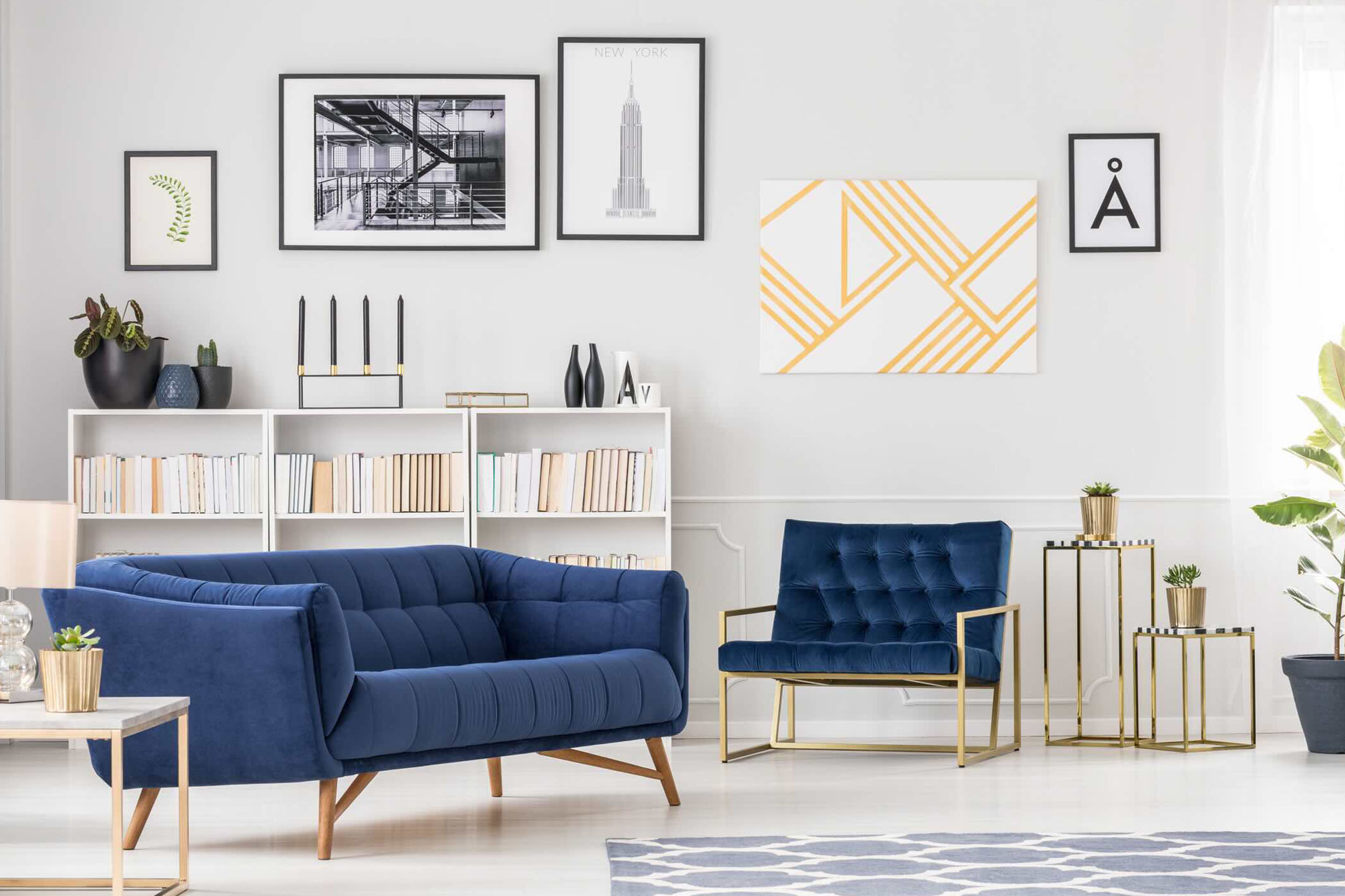 tvar-noziciek-sedacky-V