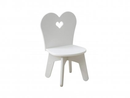 Detská stolička s dizajnom srdca pre deti nahranie či stolovanie.