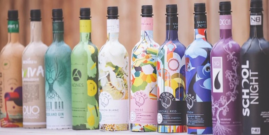 ➤  VÍNO V PAPÍROVÉ LÁHVI?