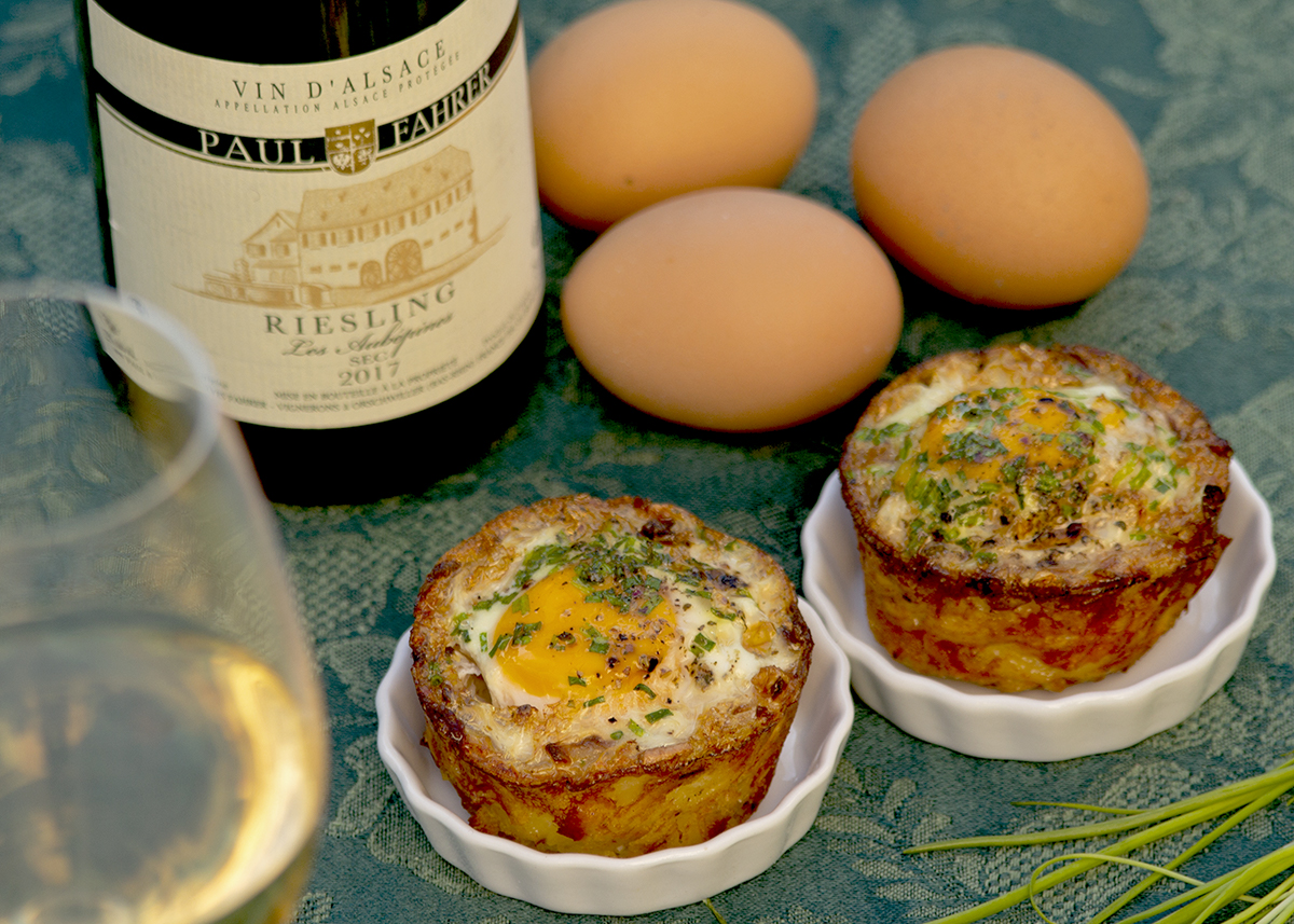 BRAMBOROVÁ HNÍZDA S VEJCI