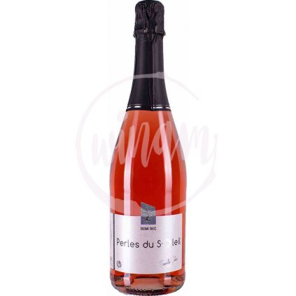 Růžové šumivé víno z údolí Loiry