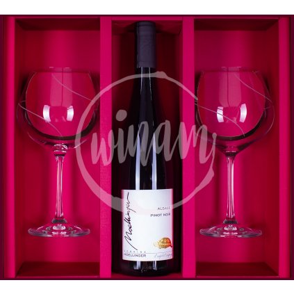 Alsaský Pinot Noir se skleničkami