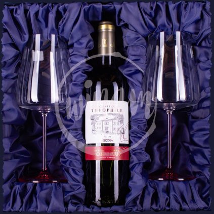 Chateau Theophile a skleničky