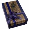 Dárková krabice 3D modrá se zlatou dekorací a pavím peřím