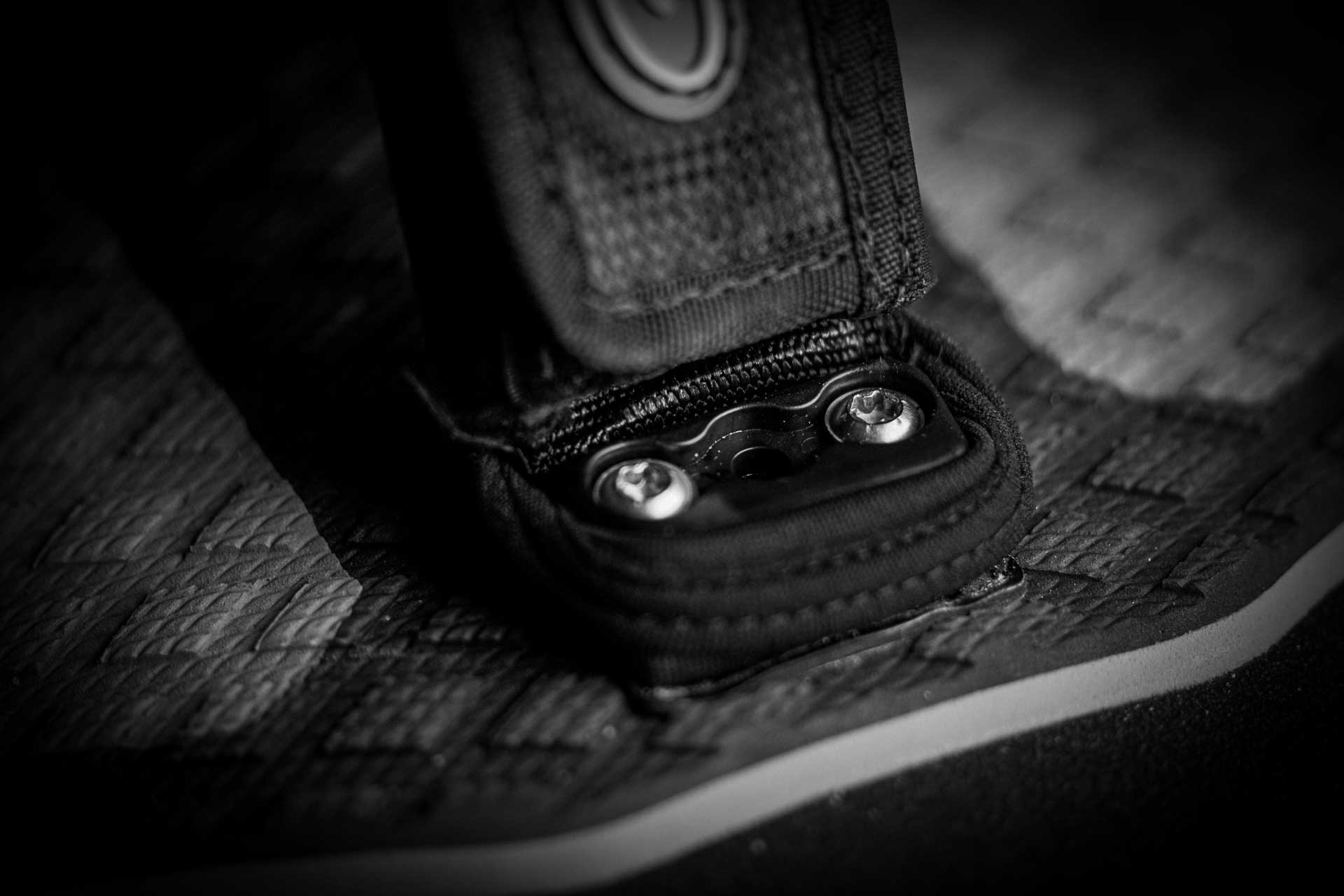 Double Footstrap Plugs