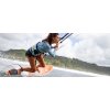 holka na vode s quad cabrinha kiteboard vlnovka windsurfing karlin