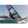 zone plachta na vode neilpryde na windsurfing holka