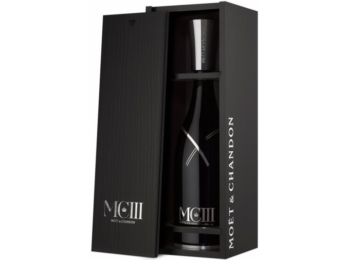 Moët & Chandon MC III v luxusní lahvi a krabičce, 0,75l