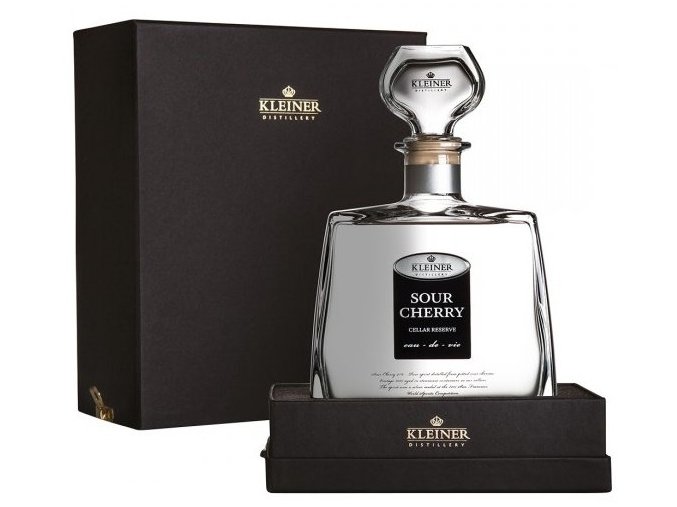 Kleiner Sour Cherry, Gift Box, 43%, 0,7l