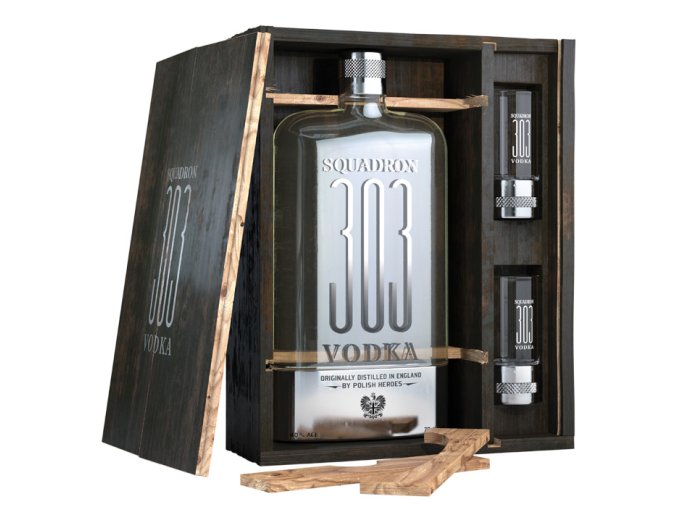 Squadron 303 vodka, dárková kazeta + 2 skleničky, 40%, 0,7l