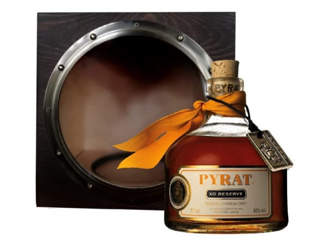 Pyrat XO Reserve Dřevěný box, 40%, 0,7l