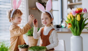 Velikonoční outfity pro malé koledníky