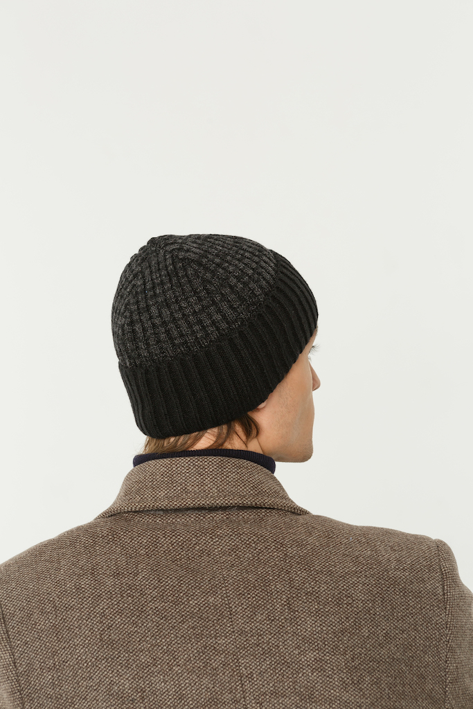 Pánská pletená čepice - 1454 - černý melanž