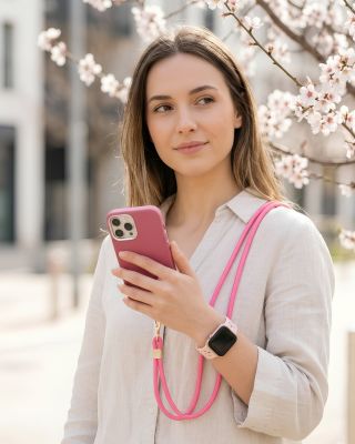 Jaro je tady 🌸 Slunce, rozkvetlé stromy a lehkost v každém kroku. Stačí pár detailů, které doladí outfit i náladu – jemné...