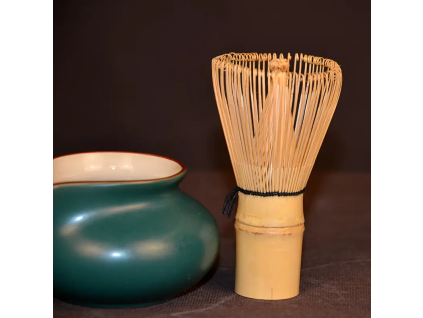 bambusova matcha metlicka original 3