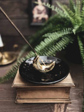 🌙 Měsíční stojánek na vonné tyčinky 🌙 #incenseburner #vonnetycinky #witchy #witchlife #witchcraft
