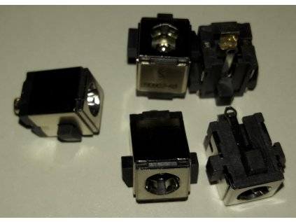 Napajecí konektor TOSHIBA Satellite P205 U505 P200