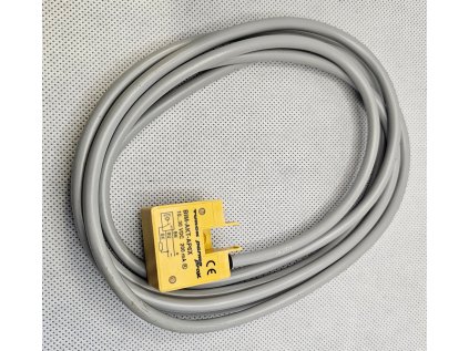Magnetický senzor - BIM-AKT-AP6X TURCK