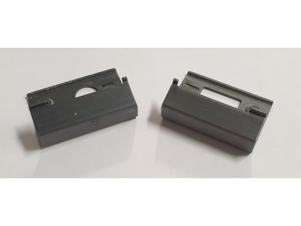 Krytky pantů z Dell Latitude E5470