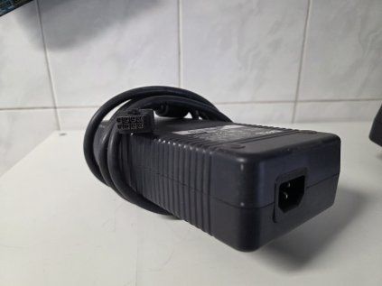 Originální adaptér DELL 220W - D220P-01 12V -18A ! D3860
