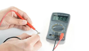 Reálne merania so zapojeným Wattmetrom a Voltmetrom (Tabuľka)