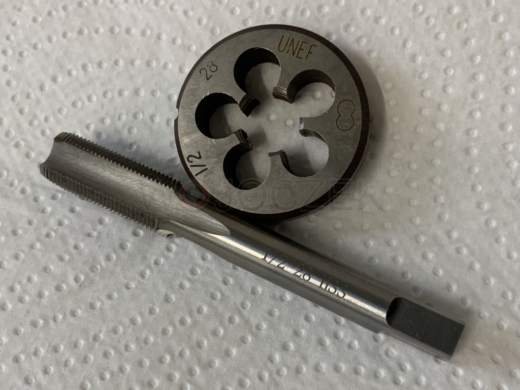 komplet  závitník + závitové očko