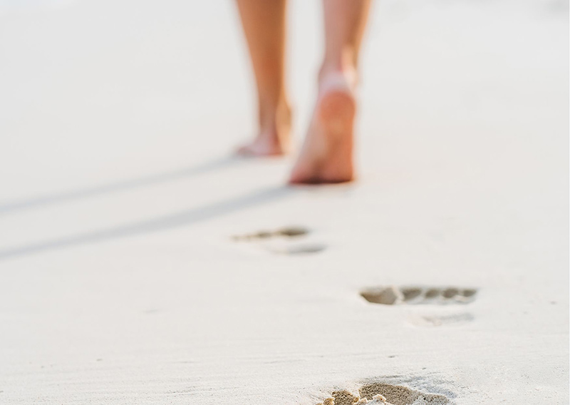 Výhody chůze naboso