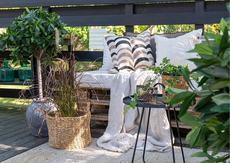 Podzimní úklid zahradního nábytku