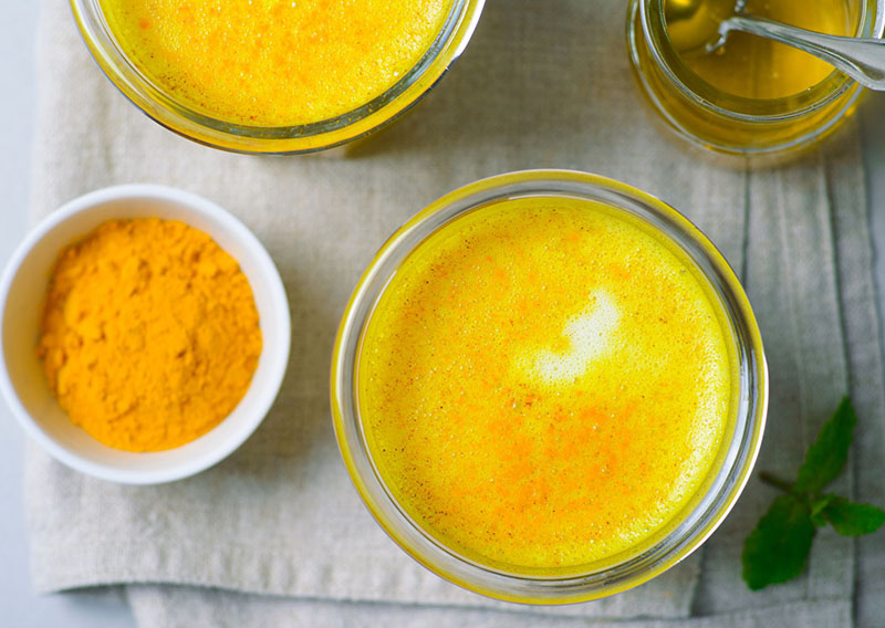 Inspirace k vodě: Letní zlaté smoothie