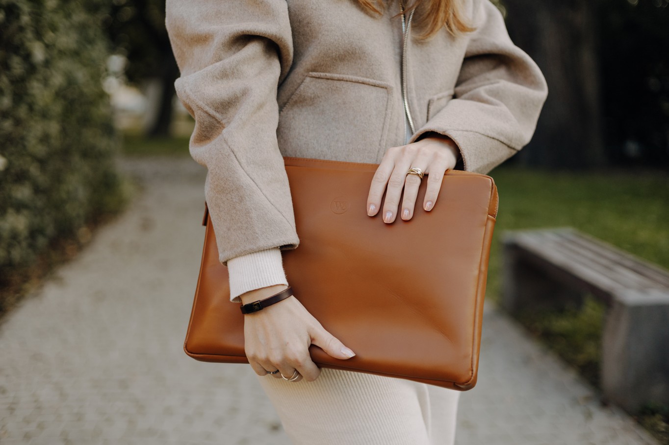 Stylový kožený obal na notebook: Elegance a bezpečí v jednom