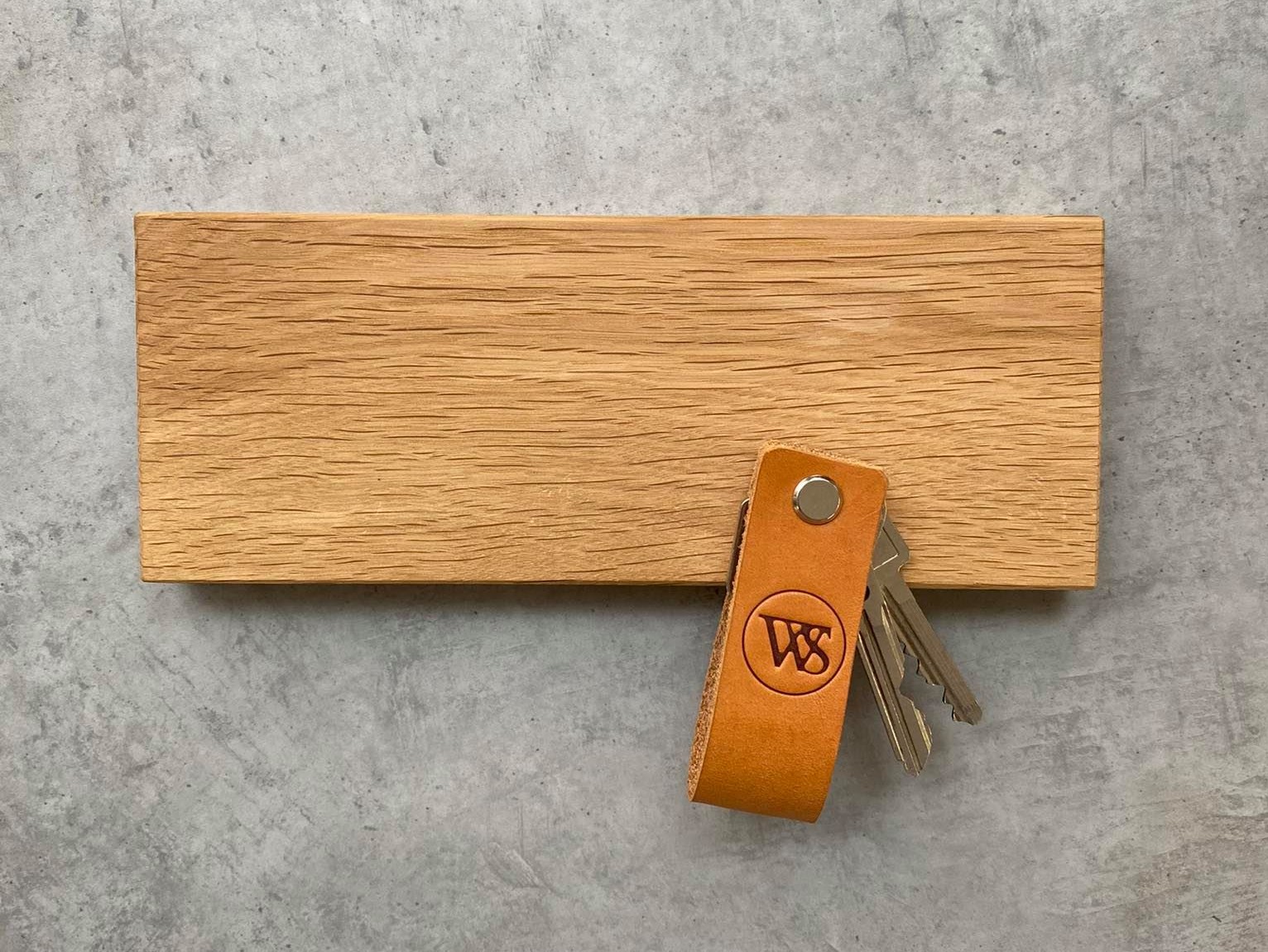 Wood Style Magnetický věšák na klíče (obrázek 4)