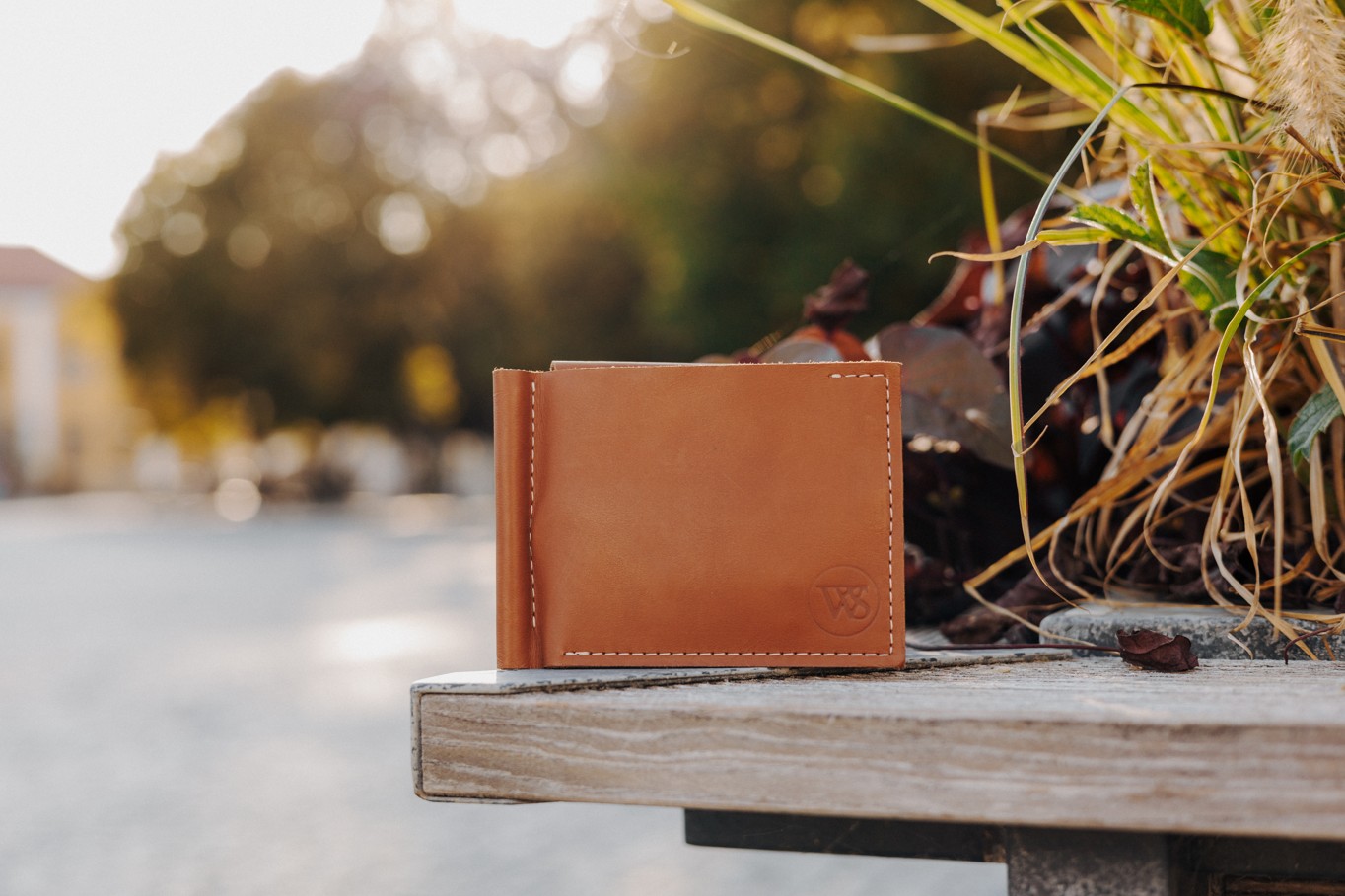 Peněženka s pérkem - Hnědá