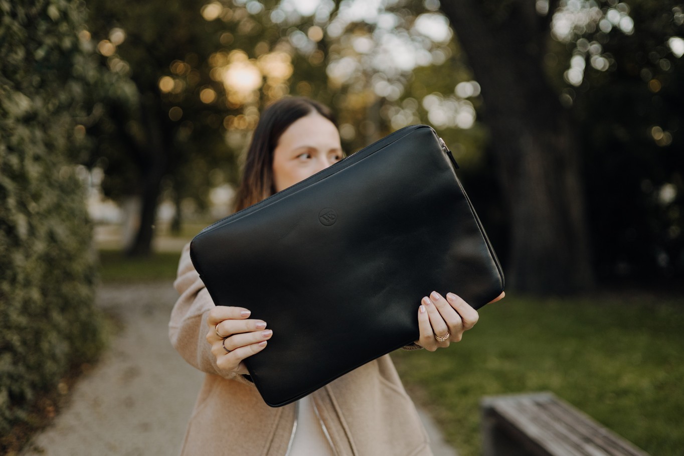 Kožená složka černá Kožený obal na notebook
