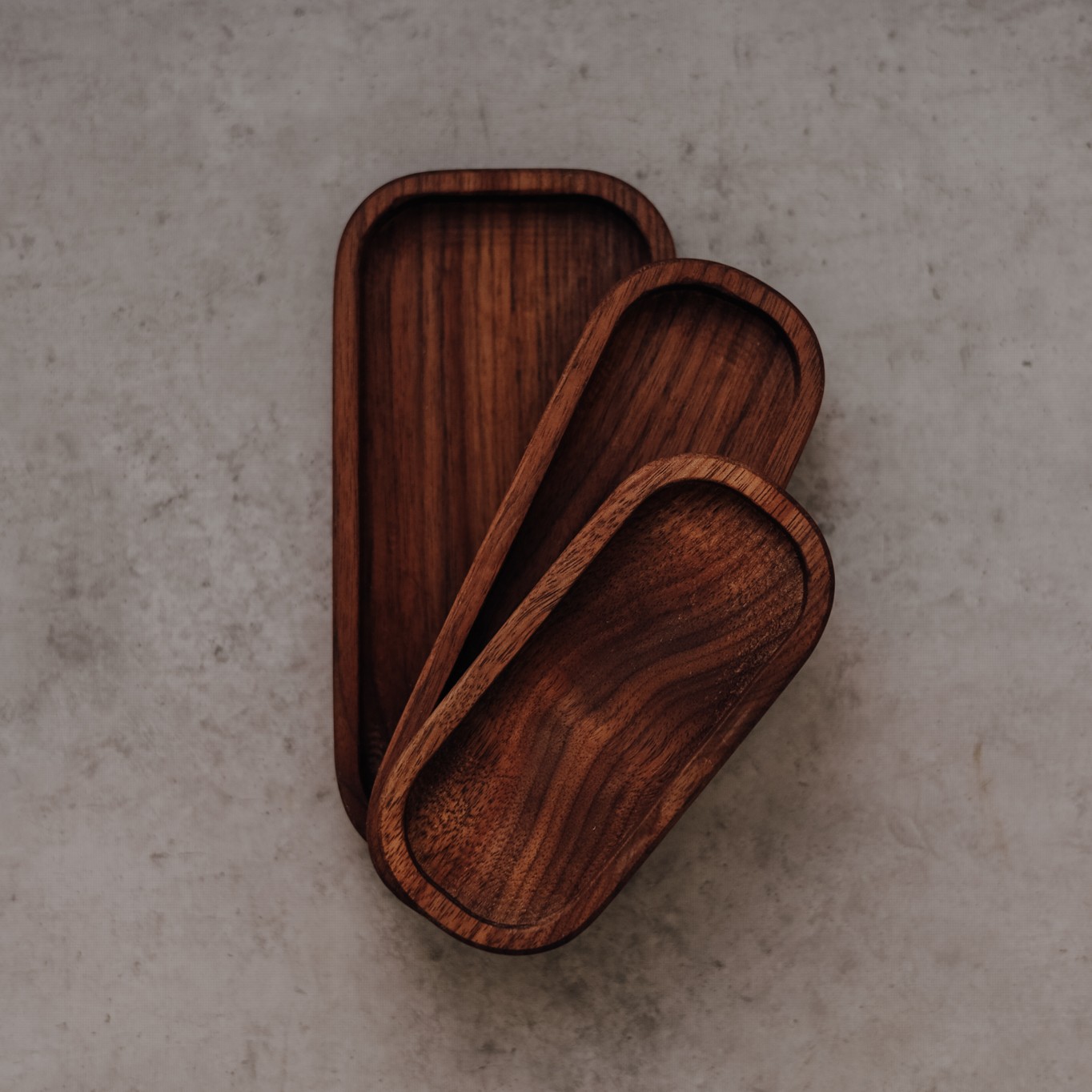 Wood Style Tácek ovál - Ořešák Velikost tácku: S (obrázek 8)