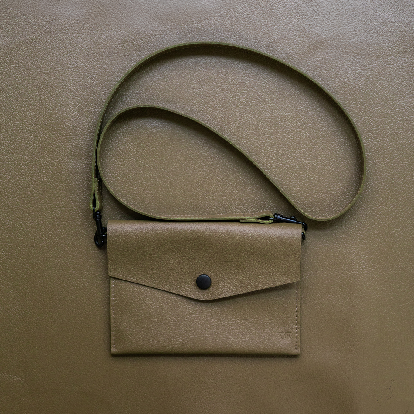 Wood Style Kapsička s popruhem Khaki