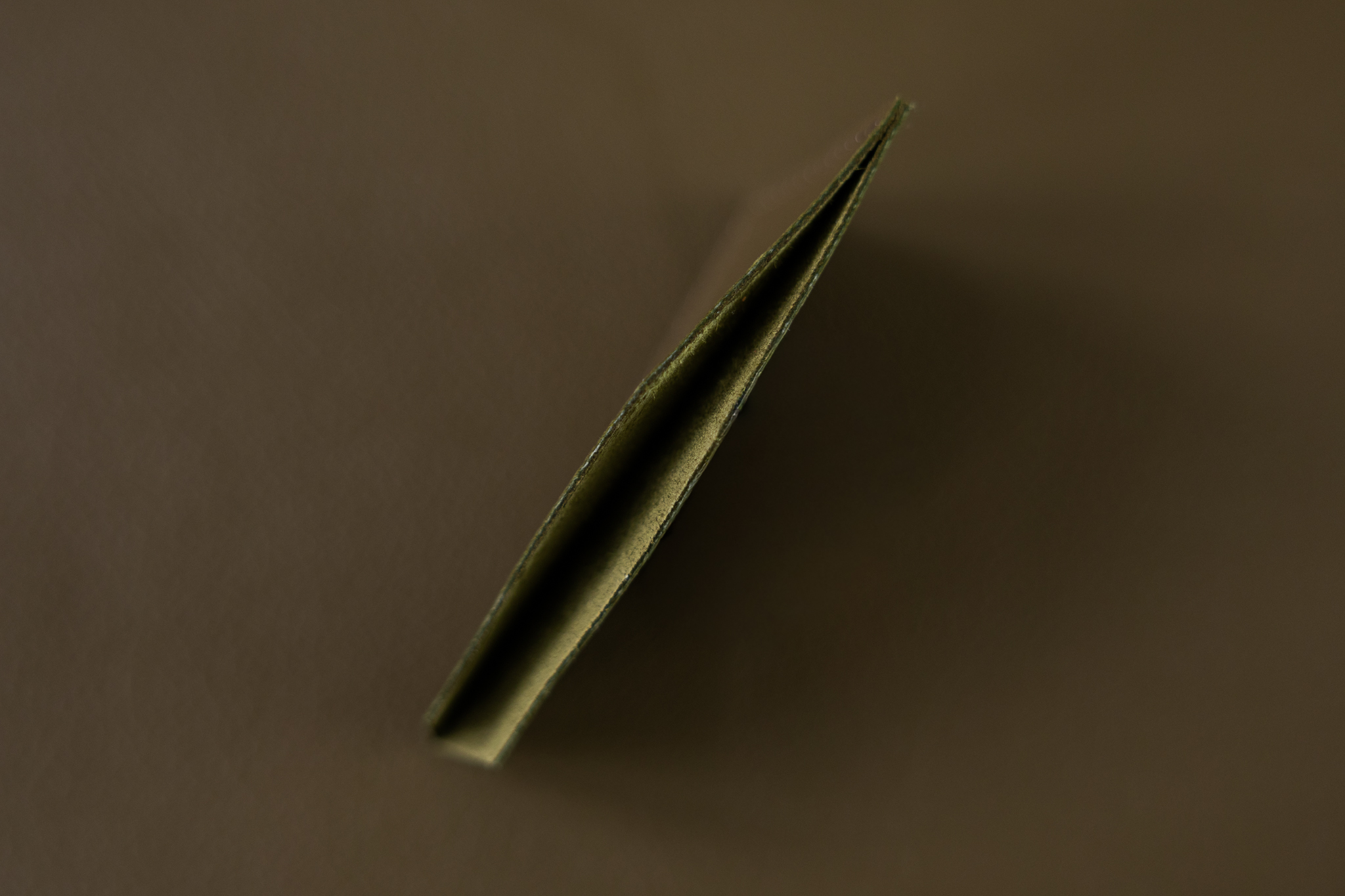 Wood Style Pouzdro na karty LÍSTEK - Khaki (obrázek 6)