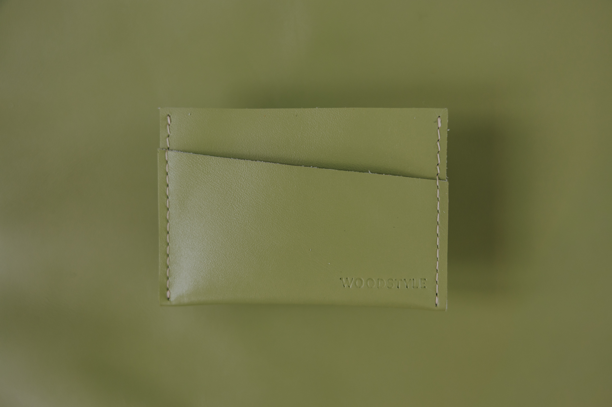 Wood Style Pouzdro na karty NAŽKA - Pistacchio (obrázek 4)