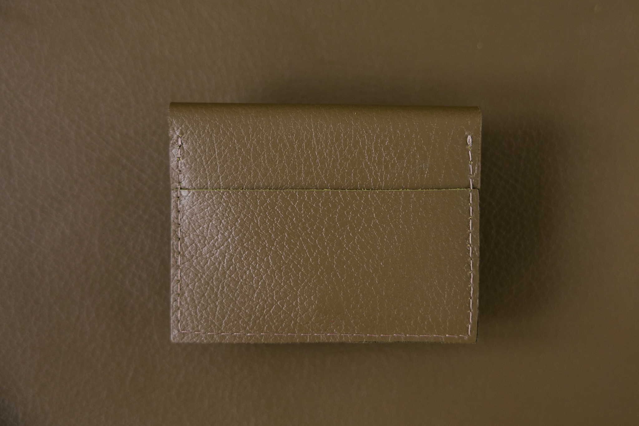 Wood Style Pouzdro na karty PUKAVEC - Khaki (obrázek 5)