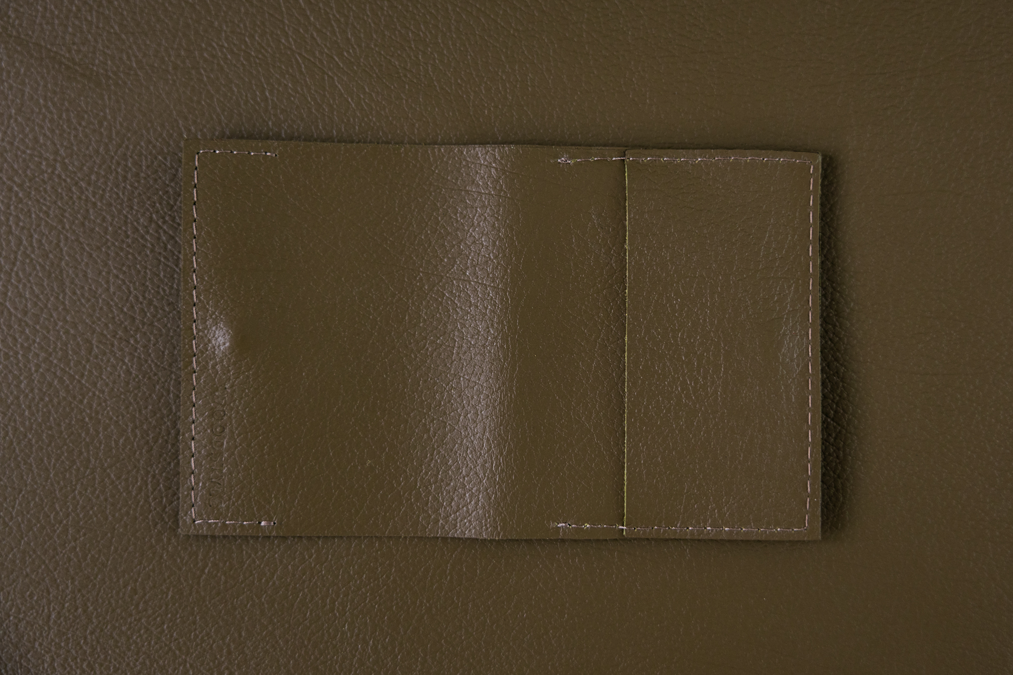Wood Style Pouzdro na karty PUKAVEC - Khaki (obrázek 9)