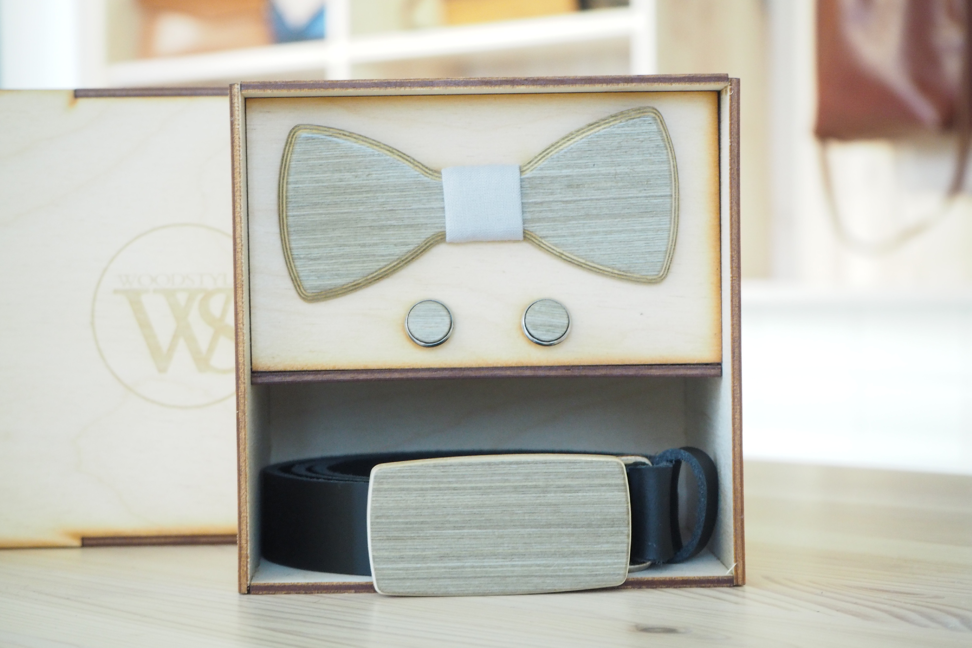 Wood Style Set Kulatý Šedé hedvábí - opasek,motýlek a manžetové knoflíčky Obvod pasu: 120, Barva středu: Šedá