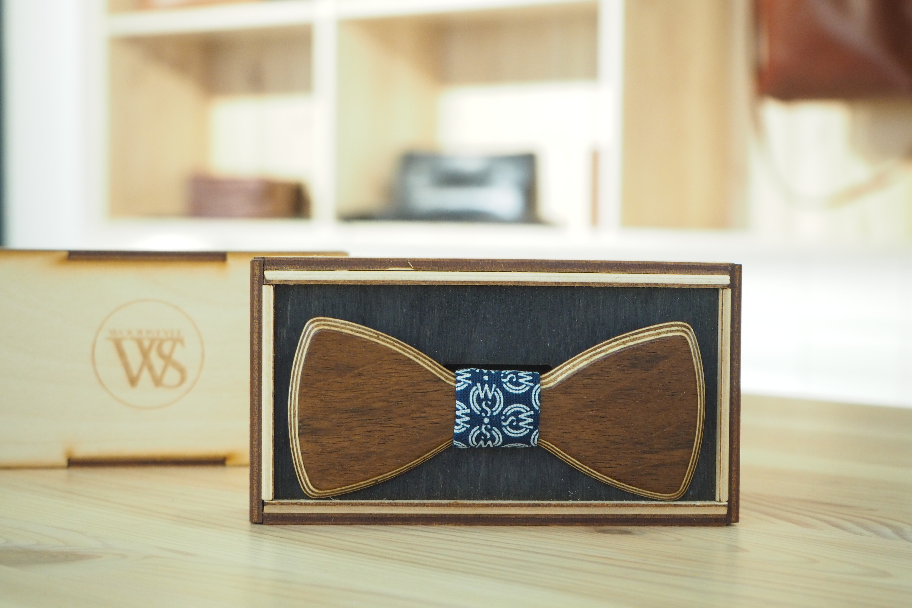 Wood Style Motýlek Kulatý WS Modrotisk Druhy dýh: Ořech