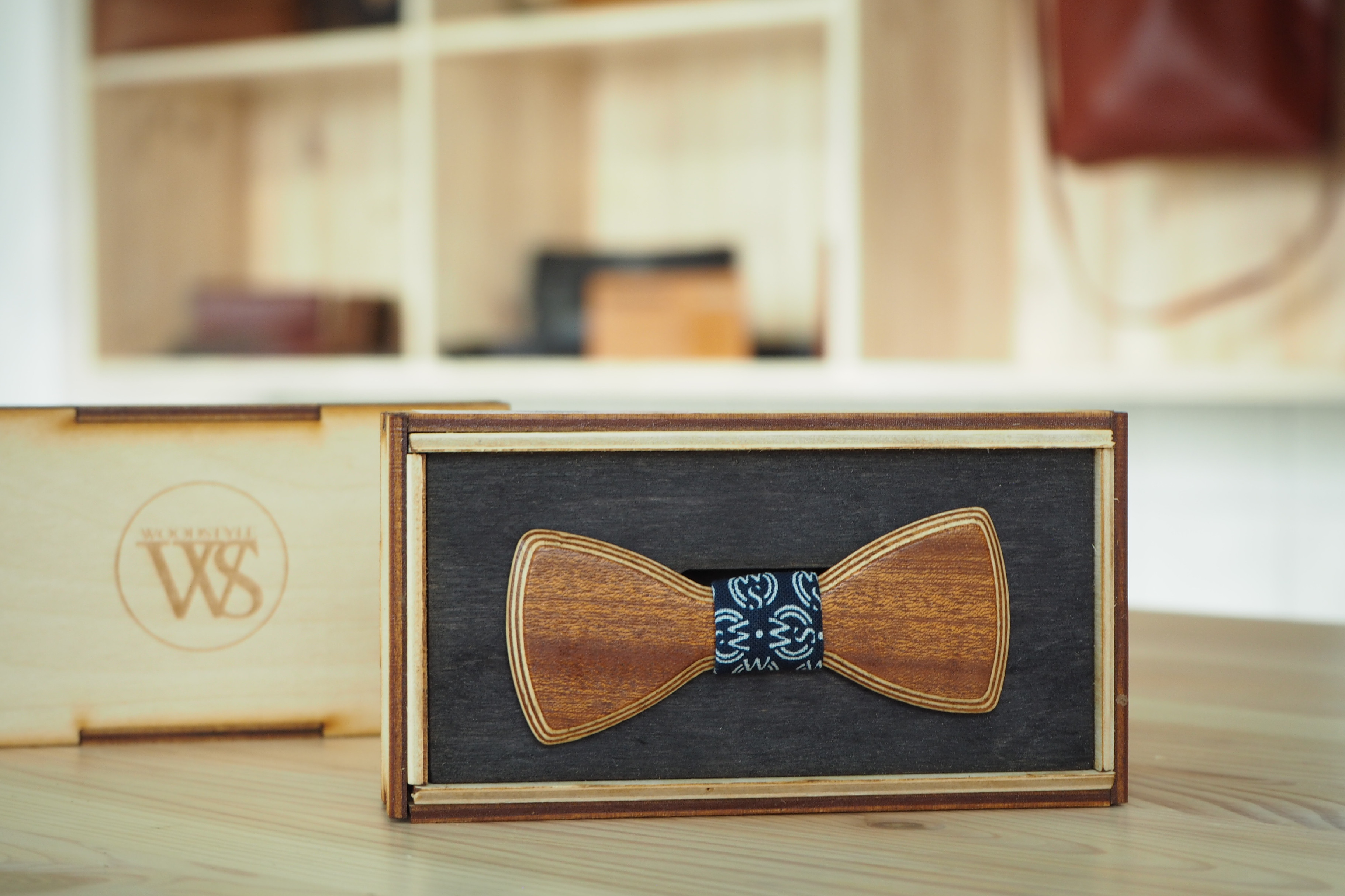 Wood Style Motýlek mini WS Modrotisk Druhy dýh: Třešeň